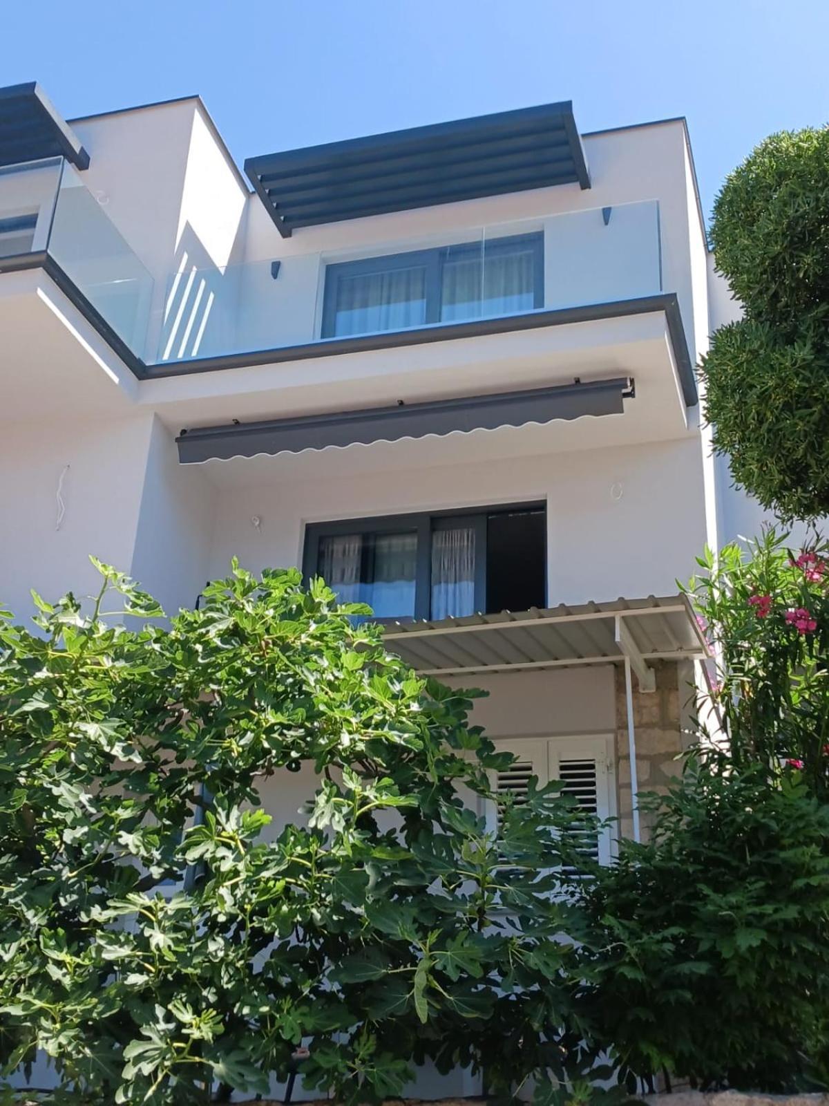 Apartment Mirella 2 Rabac Bagian luar foto