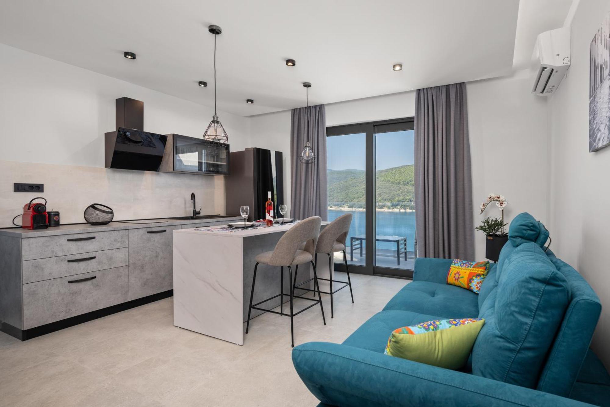 Apartment Mirella 2 Rabac Bagian luar foto